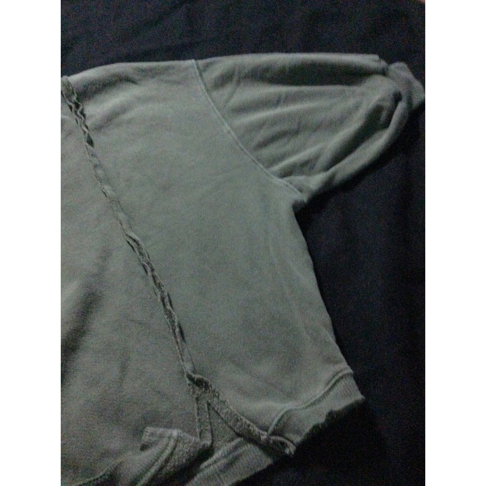 We The Free Distressed Sweatshirt Green Raw Hem Long Sleeve Casual Women Sz M - Picture 12 of 14